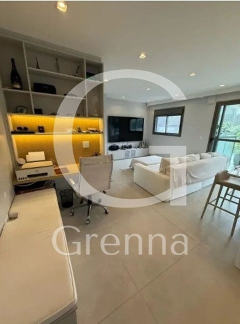 Apartamento à venda em Moema, 64 m²