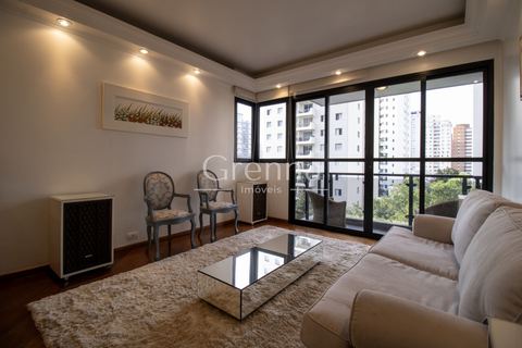 Apartamento à venda em Moema, 153 m²