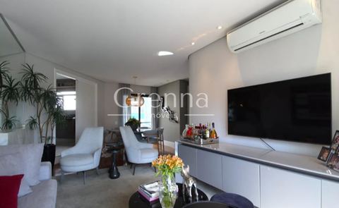 Apartamento à venda em Moema, 140 m²
