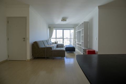 Apartamento à venda em Moema, 169 m²