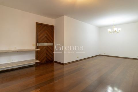 Apartamento à venda em Moema, 117 m²