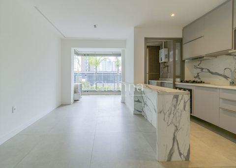 Apartamento à venda em Moema, 64 m²