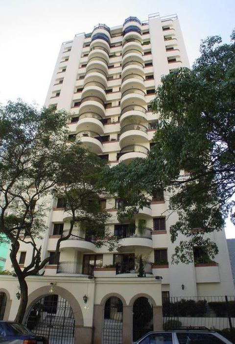Apartamento à venda em Moema, 97 m²
