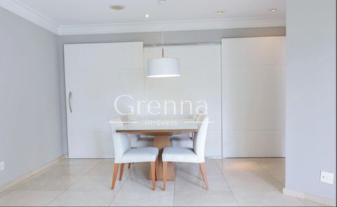 Apartamento à venda em Moema, 95 m²