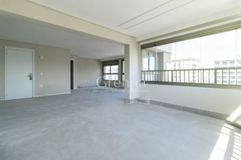 Apartamento à venda em Moema, 148 m²
