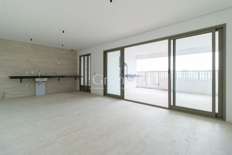 Apartamento à venda em Moema, 148 m²
