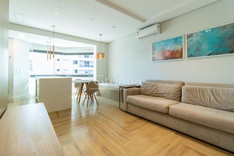 Apartamento à venda em Moema, 50 m²