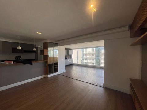 Apartamento para alugar em Moema, 97 m²