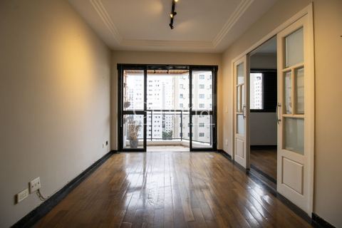 Apartamento à venda em Moema, 95 m²