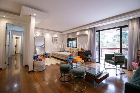 Apartamento à venda em Moema, 128 m²