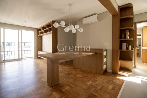 Apartamento à venda em Moema, 82 m²