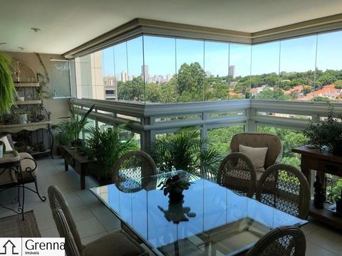 Apartamento à venda em Campo Belo, 154 m²