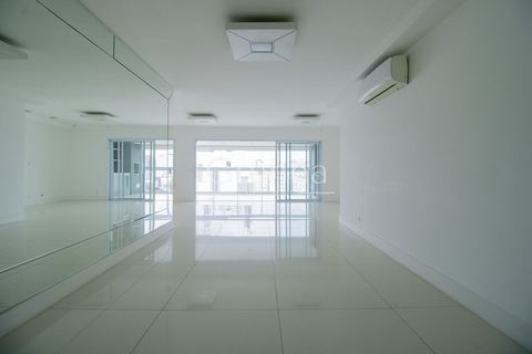 Apartamento para alugar em Moema, 189 m²