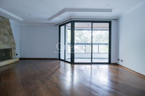 Apartamento à venda em Moema, 173 m²