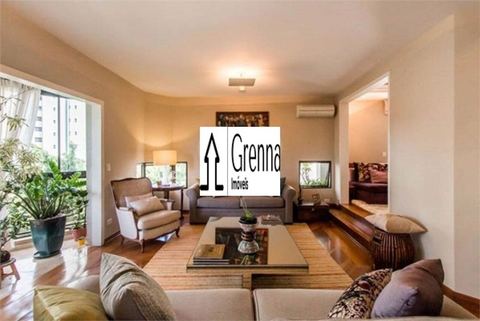 Apartamento à venda em Moema, 172 m²
