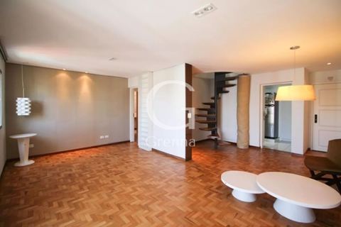 Apartamento à venda em Moema, 154 m²
