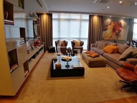 Apartamento à venda em Higienópolis, 230 m²