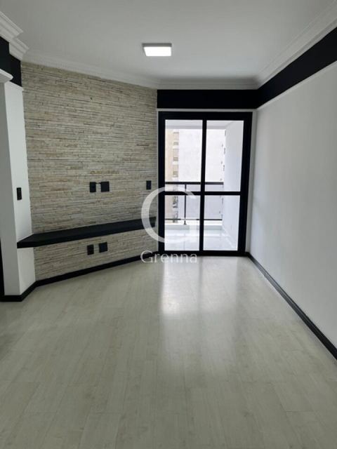 Apartamento à venda em Moema, 56 m²