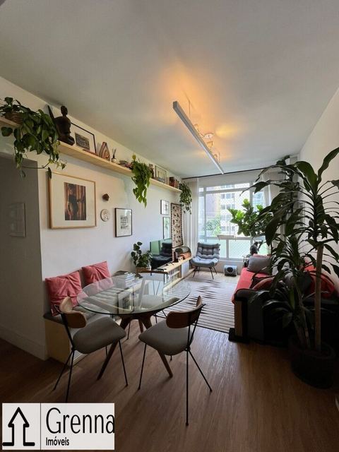 Apartamento à venda em Pinheiros, 74 m²