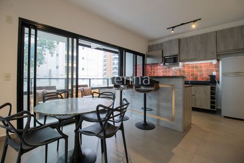 Apartamento Garden para alugar em Pinheiros, 170 m²