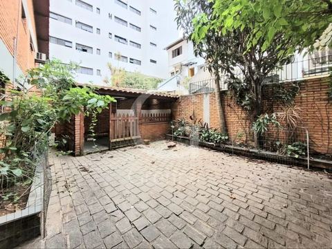 Casa Assobradada à venda em Pinheiros, 200 m²