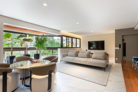 Apartamento à venda em Vila Nova Conceição, 160 m²