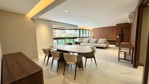 Apartamento à venda em Vila Nova Conceição, 160 m²