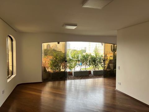 Apartamento à venda em Brooklin Paulista, 152 m²