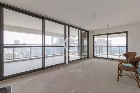 Apartamento à venda em Moema, 160 m²