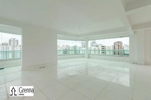 Cobertura à venda em Moema, 264 m²