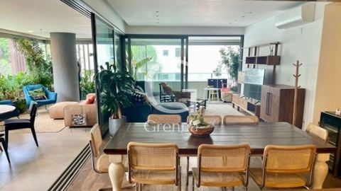 Apartamento à venda em Vila Nova Conceição, 250 m²