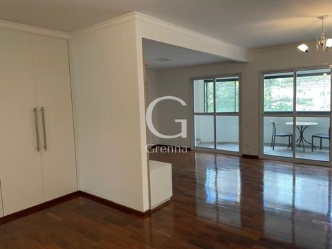 Apartamento à venda em Moema, 140 m²