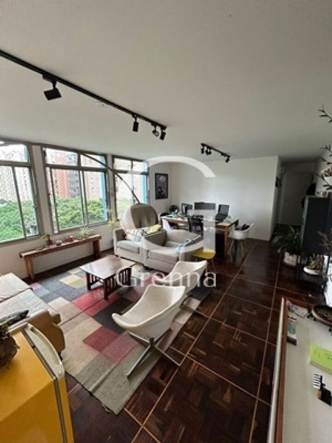 Apartamento à venda em Jardim Paulista, 183 m²
