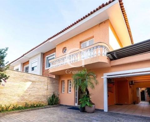 Casa Assobradada à venda em Jardim Paulistano, 220 m²