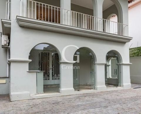 Casa Assobradada à venda em Jardim Paulista, 450 m²