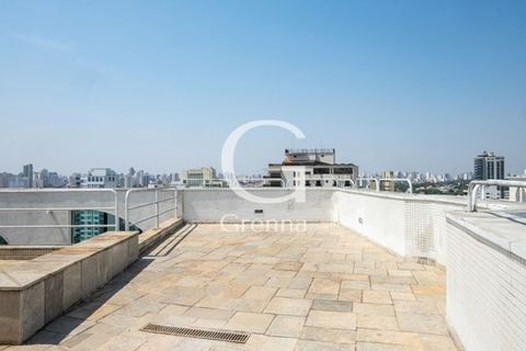 Cobertura à venda em Moema, 540 m²