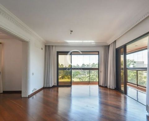 Apartamento à venda em Paraíso, 236 m²