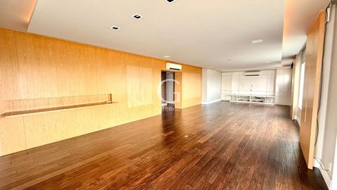 Apartamento à venda em Campo Belo, 251 m²