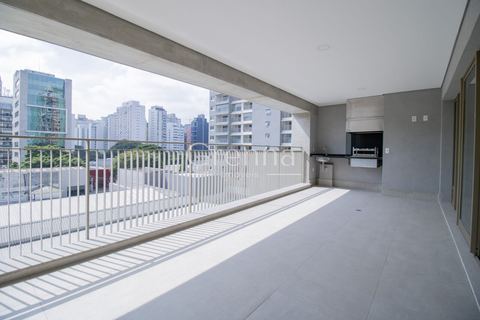 Apartamento à venda em Moema, 149 m²