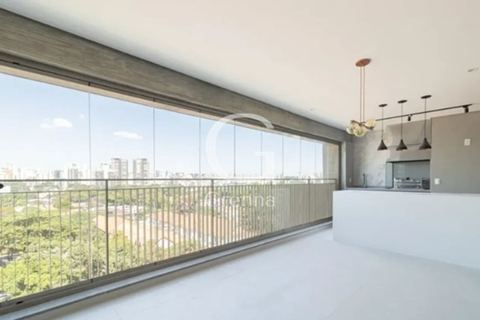Apartamento à venda em Moema, 149 m²