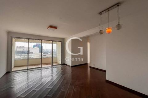 Apartamento à venda em Moema, 114 m²