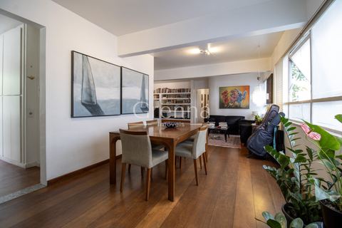 Apartamento à venda em Moema, 120 m²