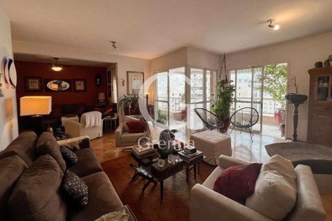 Apartamento à venda em Moema, 198 m²