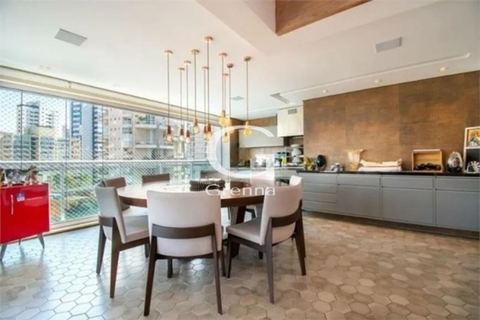 Apartamento à venda em Vila Nova Conceição, 157 m²