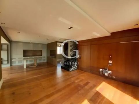 Apartamento à venda em Moema, 250 m²
