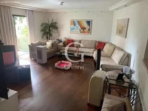 Apartamento à venda em Moema, 178 m²
