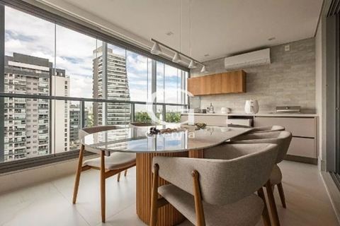 Apartamento à venda em Pinheiros, 124 m²
