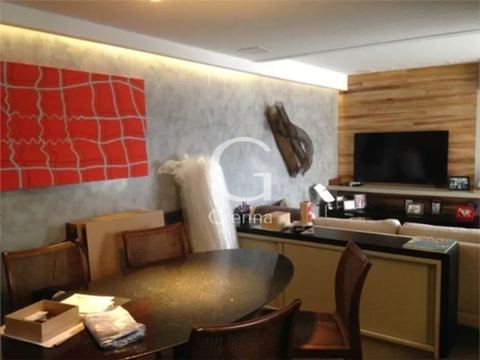 Apartamento à venda em Vila Nova Conceição, 70 m²