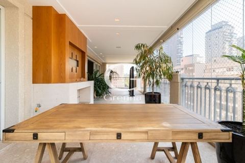 Apartamento à venda em Itaim Bibi, 390 m²