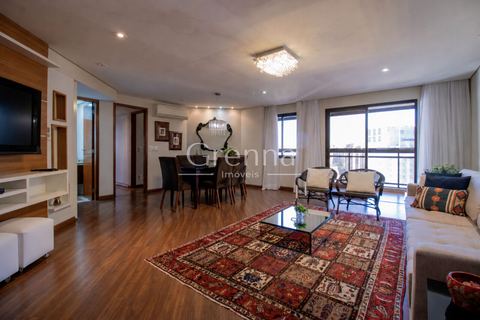 Apartamento à venda em Moema, 125 m²